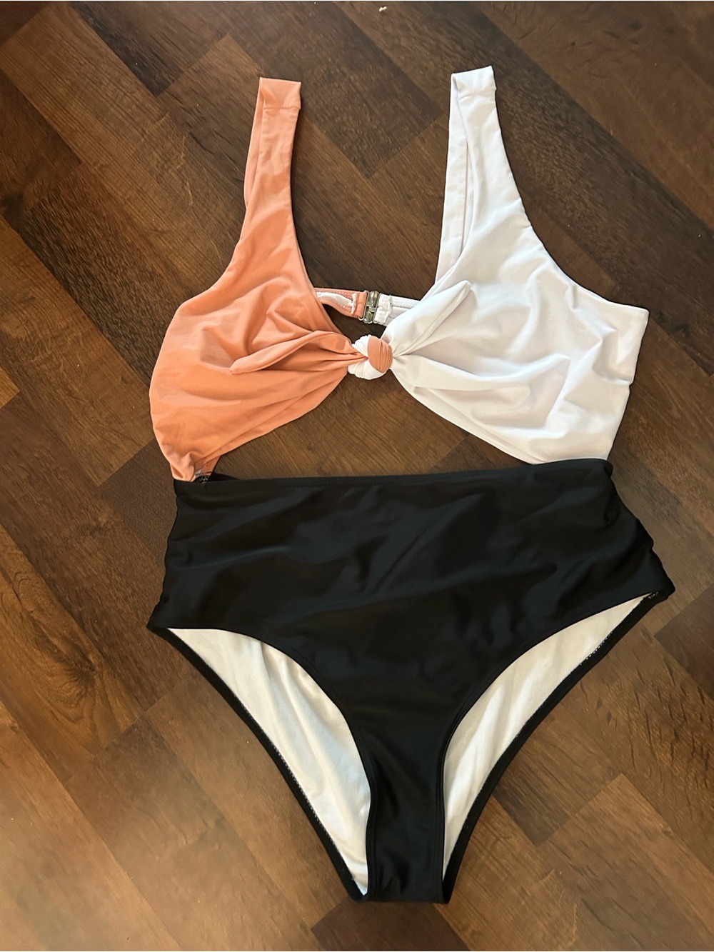 Colorblock Women’s One-Piece Swimsuit in Peach, White & Black